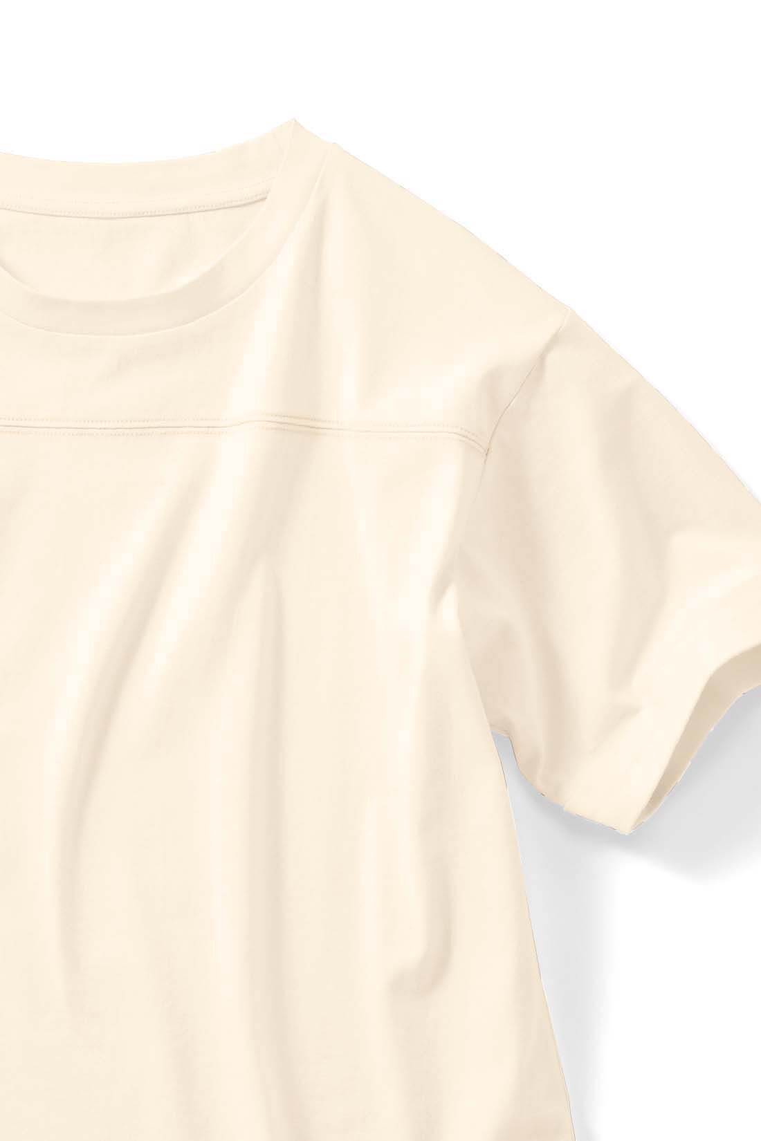 Real Stock|Live love cottonプロジェクト　リブ イン コンフォート　栞里ちゃんとつくったオーガニックコットンの大人ナンバーTシャツ〈オフホワイト〉|天竺（じく）編みで、ほどよい厚みのインド産オーガニックコットン100％。