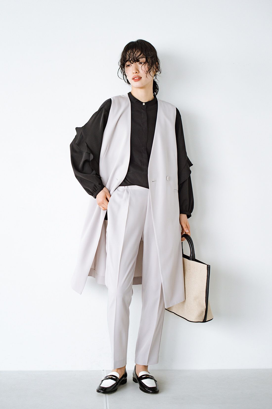 Real Stock|ANNA LUNA　ＥＰＵ強撚ツイルロングジレ〈グレイッシュベージュ〉
