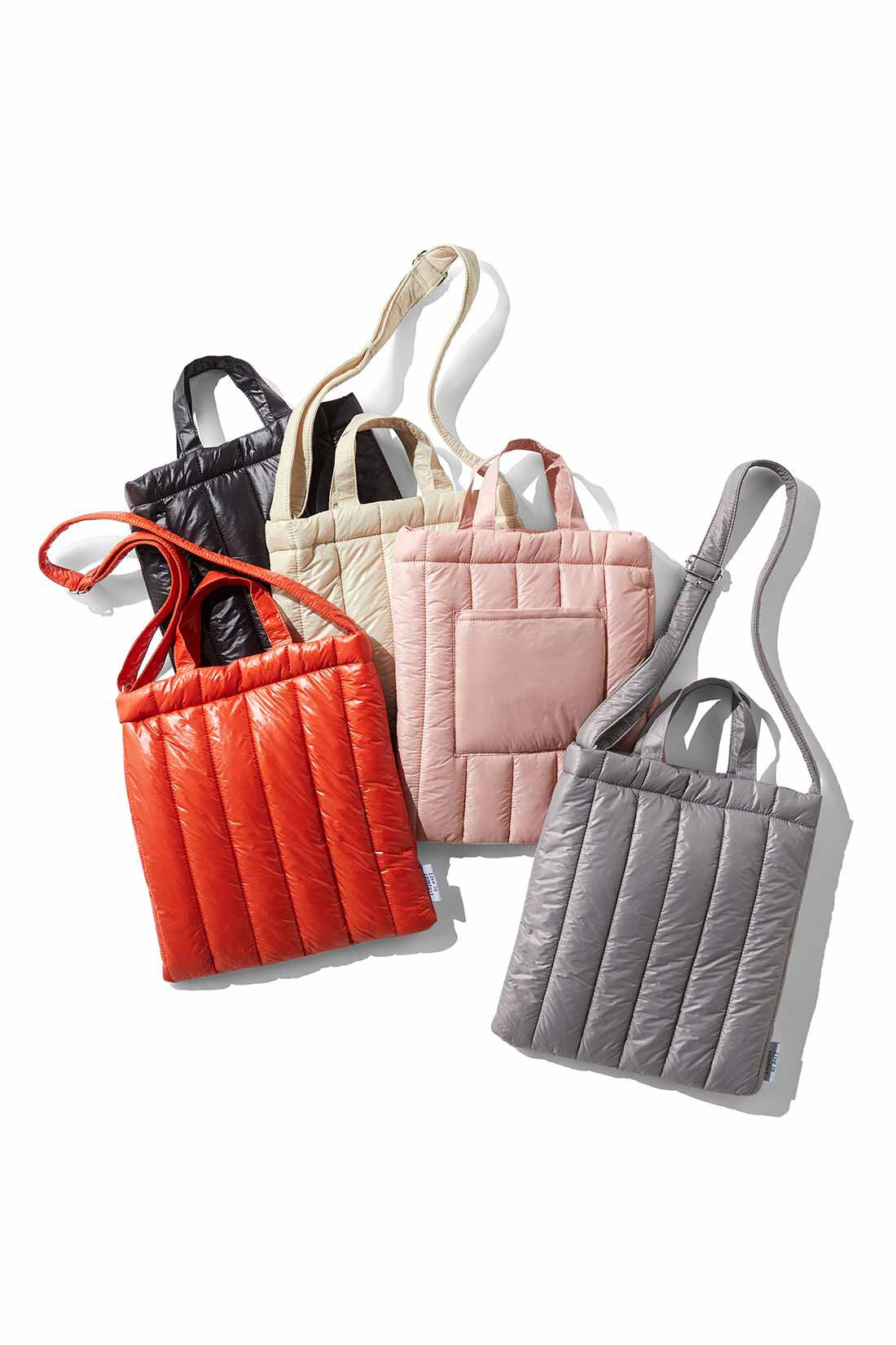 realstock [リアルストック]（Express BOX）|【3～10日でお届け】リブ イン コンフォート　軽やかに手ぶらでお出かけ！ ふかふかキルティングショルダーバッグ〈アイボリー〉