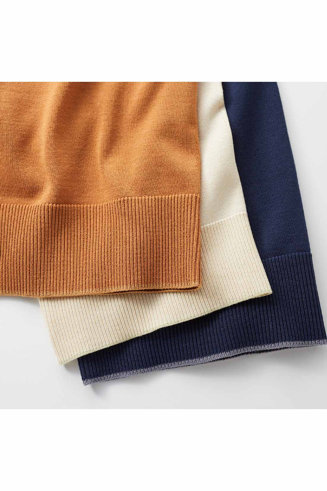 Real Stock|リブ イン コンフォート　Tシャツ感覚で着れちゃう きれいめニットトップス〈アイボリー〉|袖口の配色がさりげないアクセント。