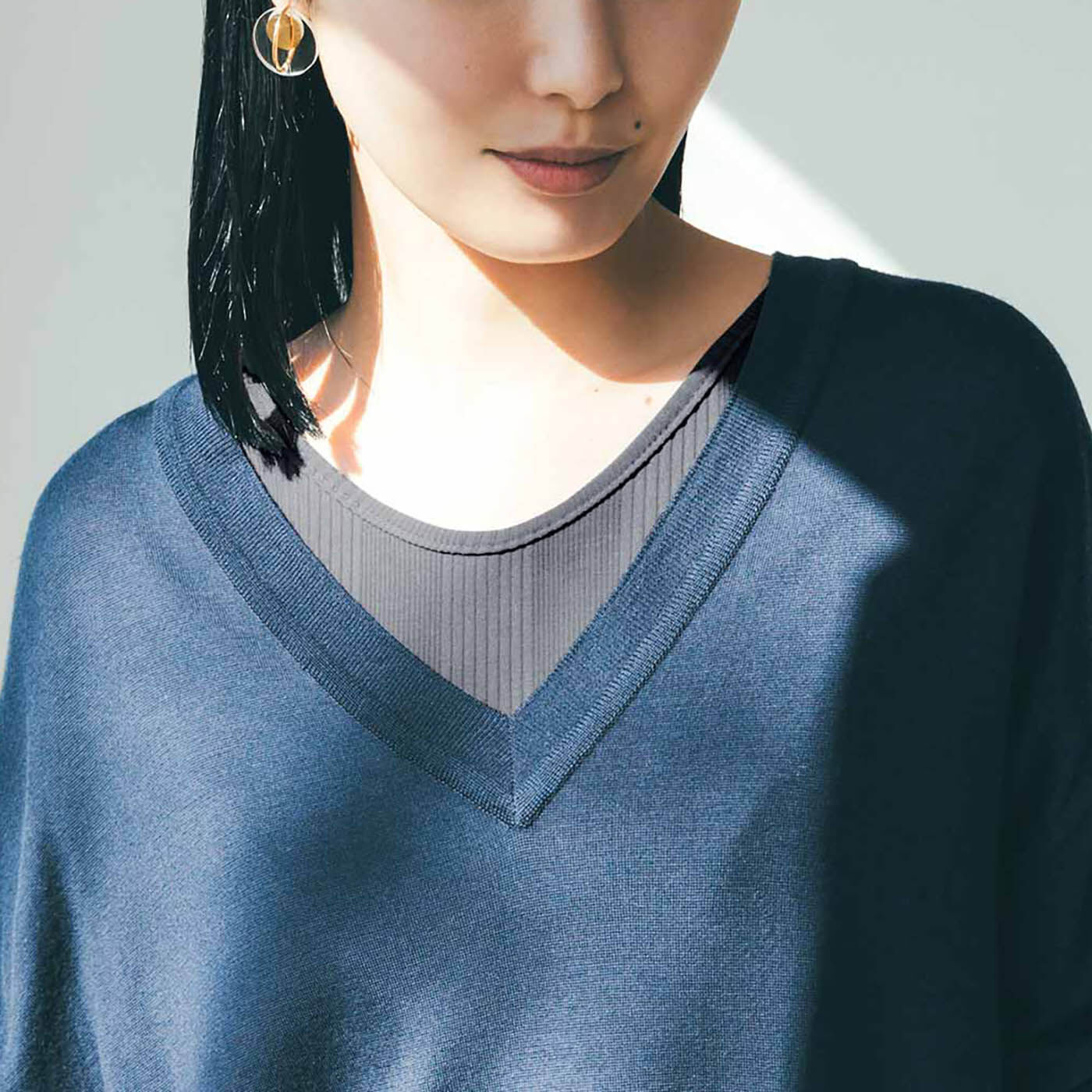 realstock [リアルストック]（Express BOX）|ボリュームおさえて フラットブラ〈3L～6L/ハンサムなリブ〉〈クリア〉|服からのぞいても、下着見えしにくいデザイン。　※お届けするカラーとは異なります。