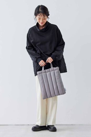 realstock [リアルストック]（Express BOX） | 軽やかに手ぶらでお出かけ！ ふかふかキルティングショルダーバッグ〈グレー〉