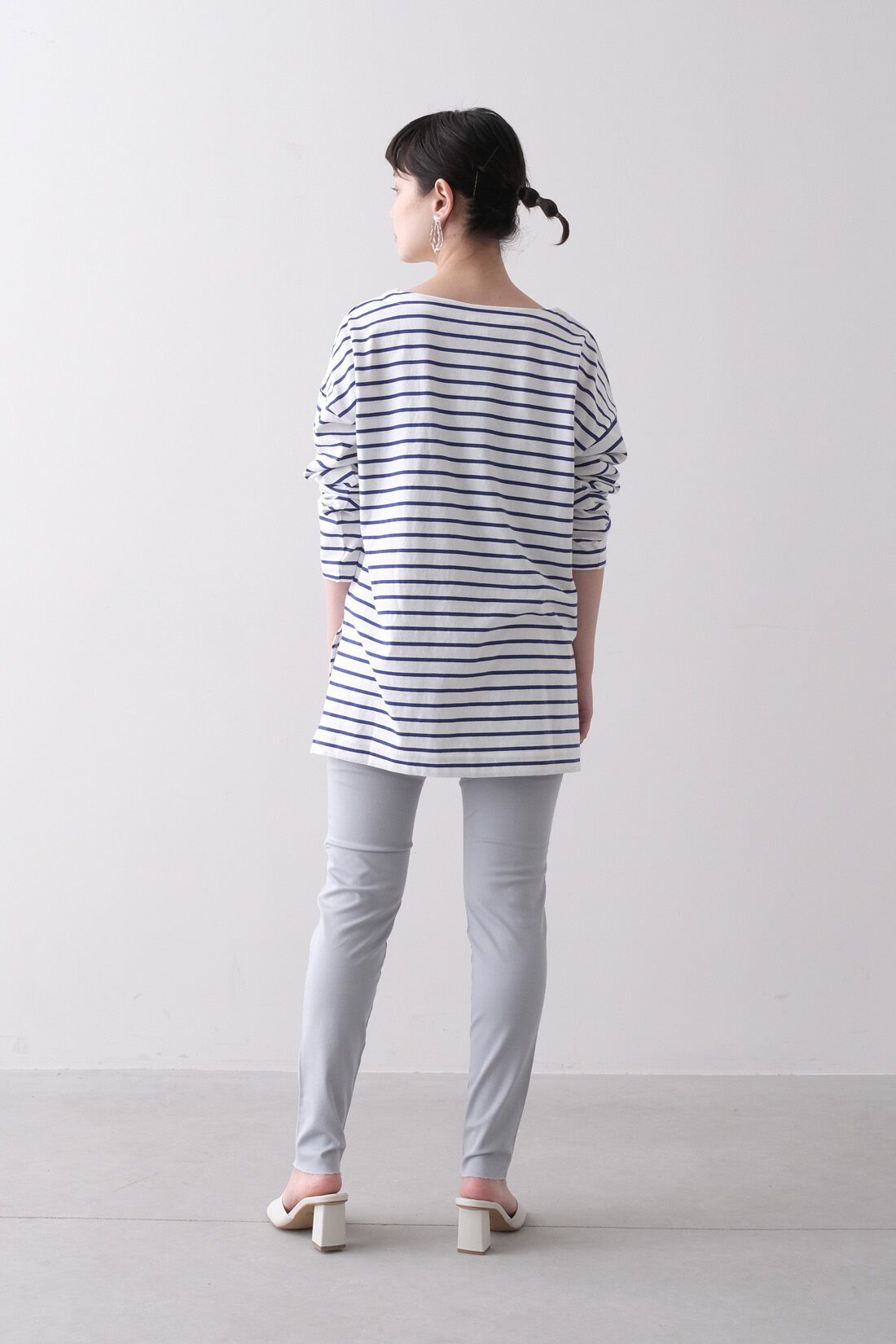 realstock [リアルストック]（Express BOX）|MEDE19F 〈SELECT〉 Lee　ジェギンス　カラースキニー|２：ライトブルーグレー　モデル身長：157cm