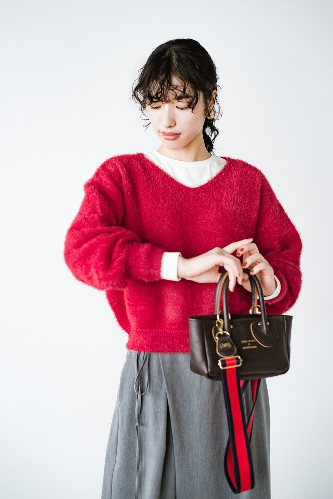realstock [リアルストック]（Express BOX）|ｈａｃｏ！ 心までふわふわあったかい 女っぽＶネックニット〈レッド〉
