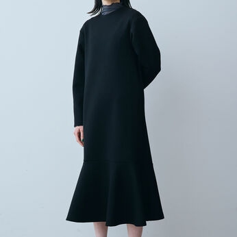 Real Stock | ペプラムカットワンピ〈ブラック〉ＩＥ