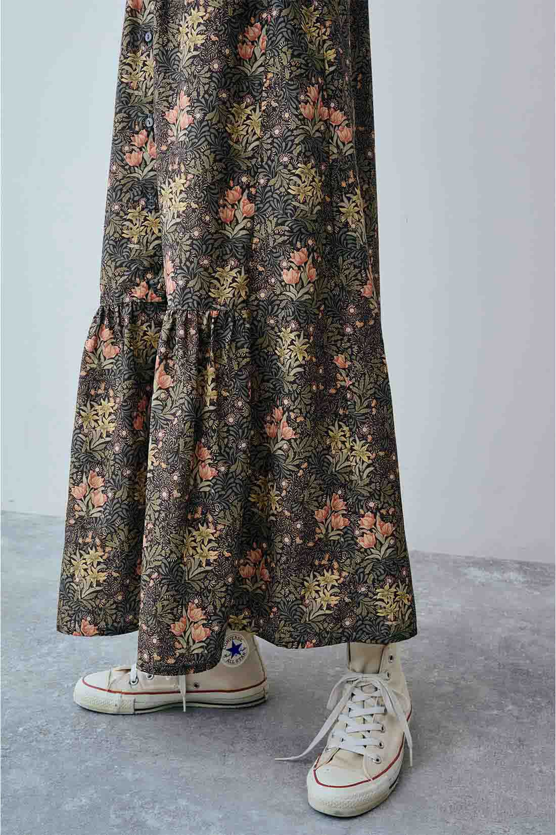 Real Stock|MEDE19F　〈MORRIS Gallery〉プリントロングワンピース〈CHRYSANTHEMUM柄〉