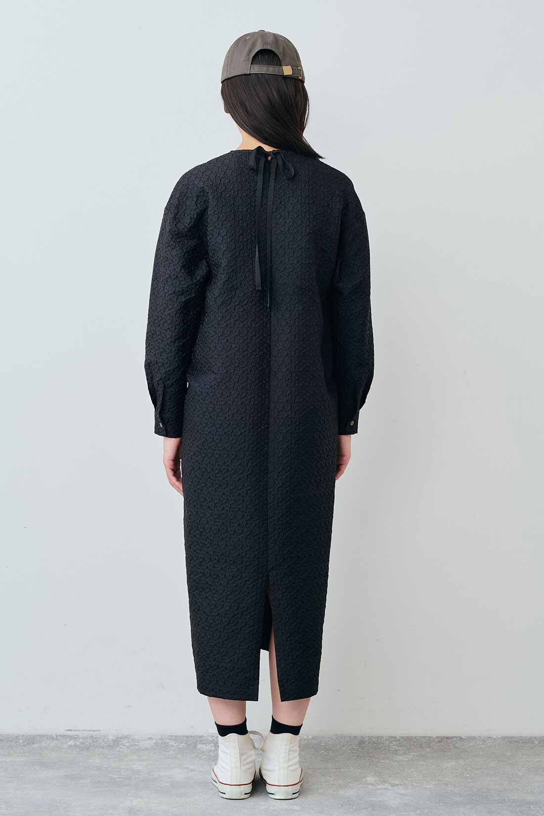 Real Stock|THREE FIFTY STANDARD　小谷 実由さんと作った 表情のある黒のワンピース〈ブラック〉|モデル身長：163cm　着用サイズ：M