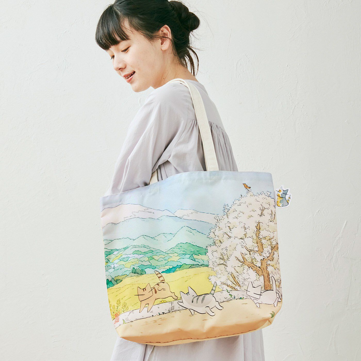 realstock [リアルストック]（Express BOX）|日本画家 久保智昭さんとつくった　猫とお花の季節のトートバッグ