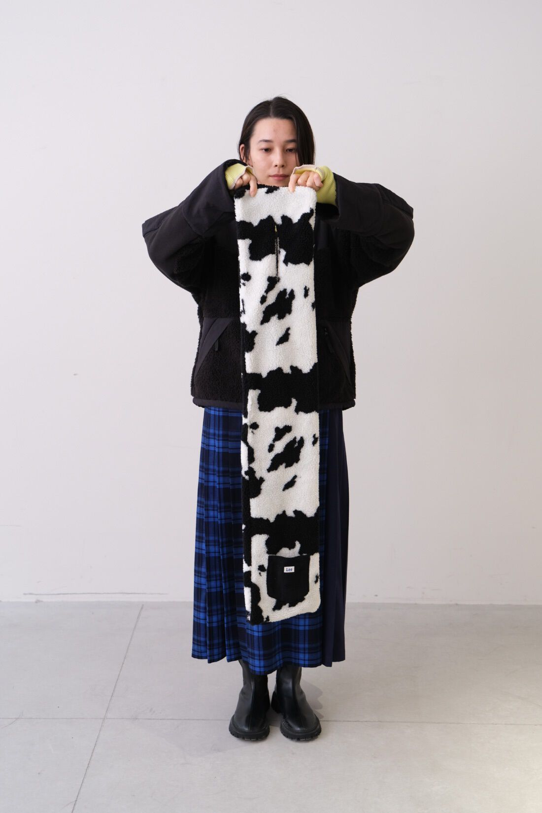 Real Stock|MEDE19F 〈SELECT〉　【LEE】 BOA MUFFLUR 〈ANIMAL〉|1 カウ柄ブラック