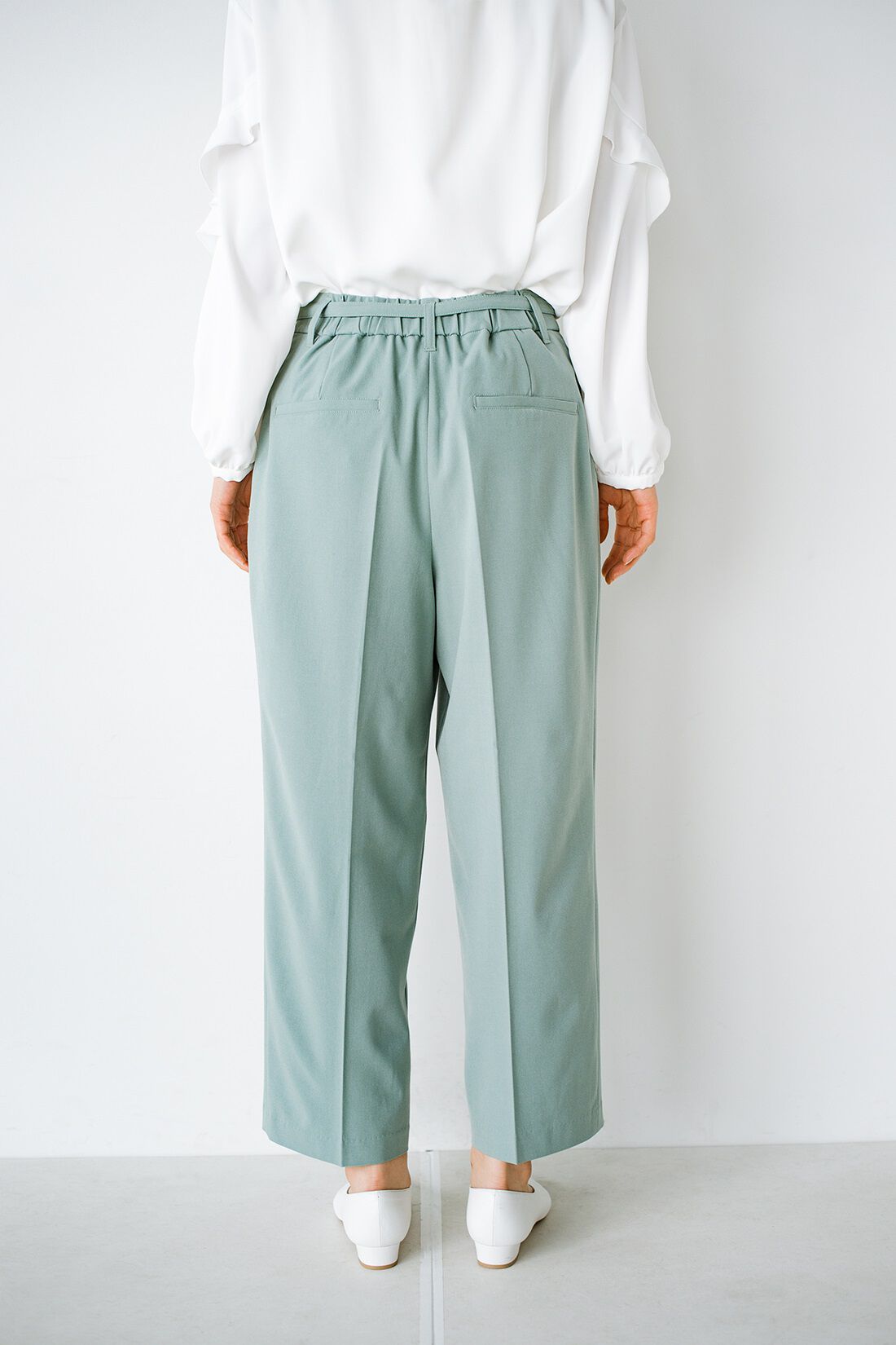 realstock [リアルストック]（Express BOX）|ANNA LUNA　強撚ストレッチベルト付バレルパンツ〈グリーン〉