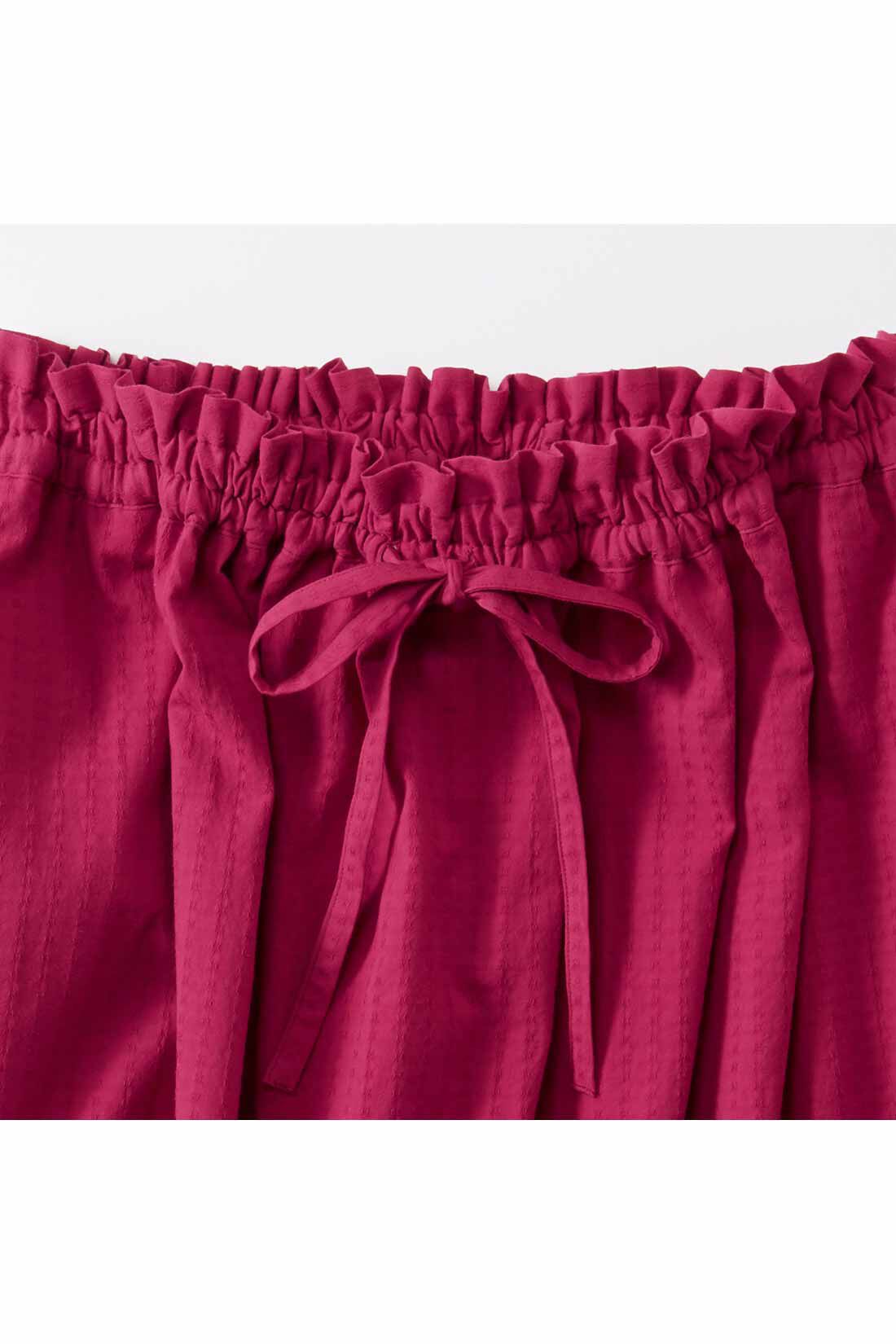 Real Stock|THREE FIFTY STANDARD　赤のドビーストライプギャザースカート|ウエストはゴムとひも仕様で、きれいなギャザー仕上げ。