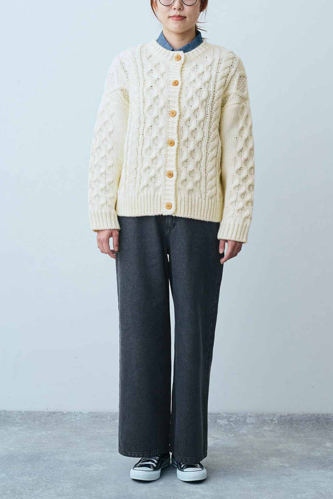 Real Stock|THREE FIFTY STANDARD　ケーブルニットカーディガン〈アイボリー〉|モデル身長：165cm　着用サイズ：M
