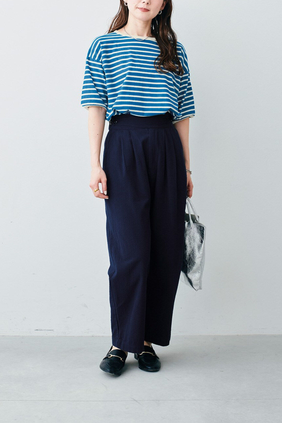 Sunny clouds so-co|サニークラウズ　浜辺のボーダーTシャツ〈レディース〉|モデル身長：161cm　着用サイズ：M