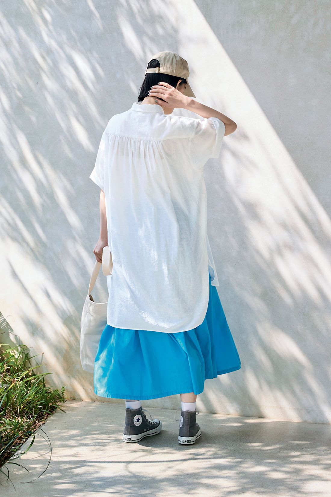 Sunny clouds so-co|サニークラウズ　シワっとロングシャツ〈レディース〉白