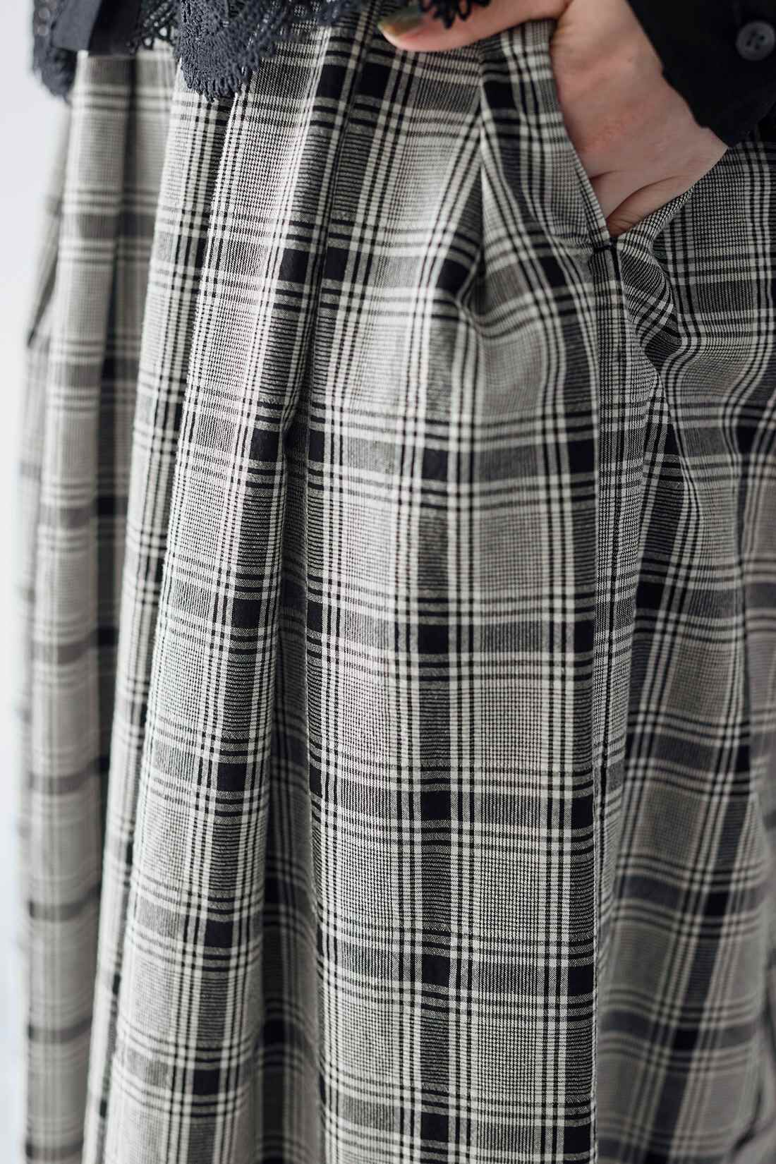 ExpressBOX|サニークラウズ　モノトーンチェックのスカート〈レディース〉