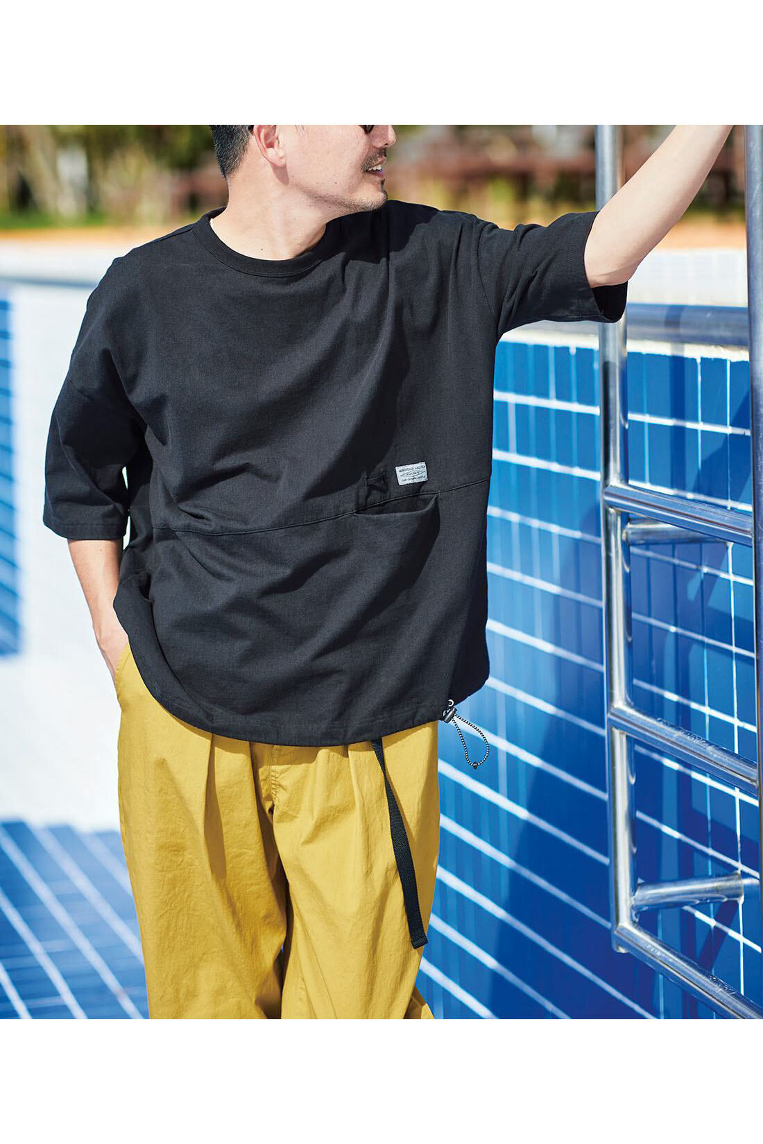 Sunny clouds so-co|サニークラウズ　すそが絞れるTシャツ〈メンズ〉黒