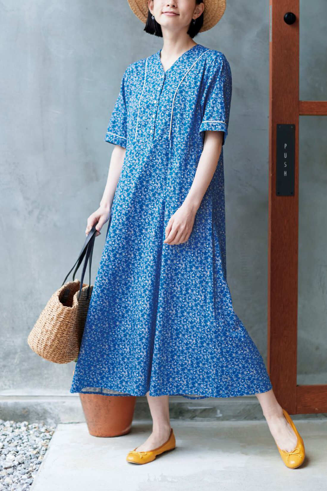 Sunny clouds Flower Pattern Komon Apron one-piece (Women's