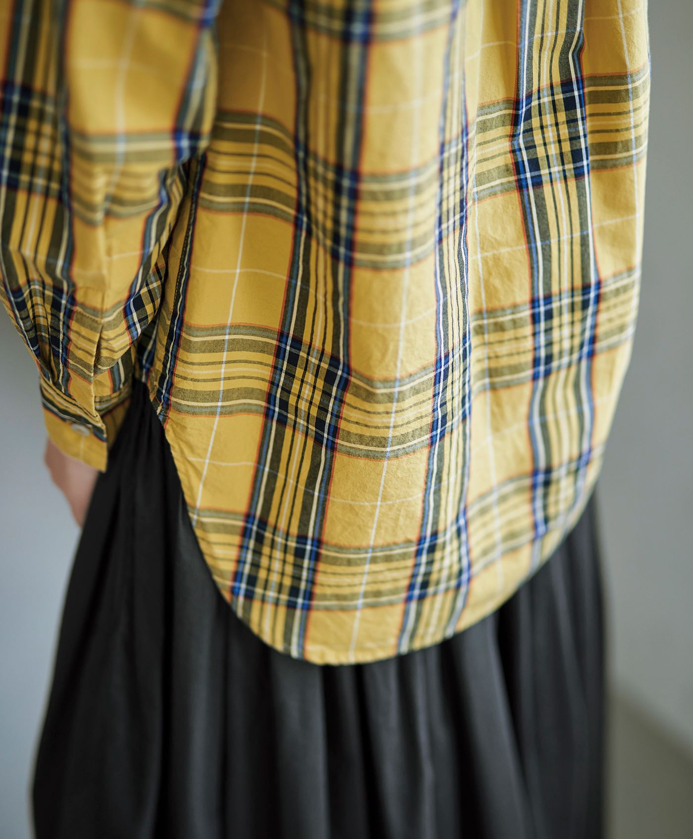 サニークラウズ ソーコ|サニークラウズ タータンチェックのシャツ〈レディース〉黄色