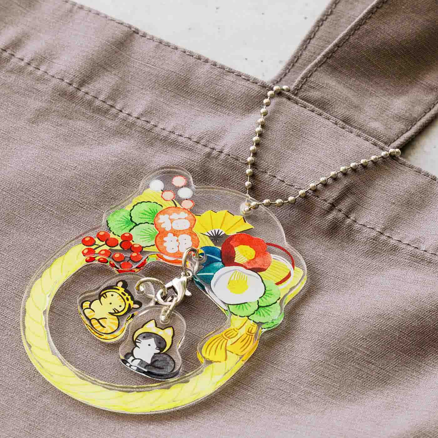merry［フェリシモメリーポイント］|猫部 猫が干支に変身！ バッグチャームになるお正月飾り|干支猫に推し猫など、2個一緒に飾っても素敵。