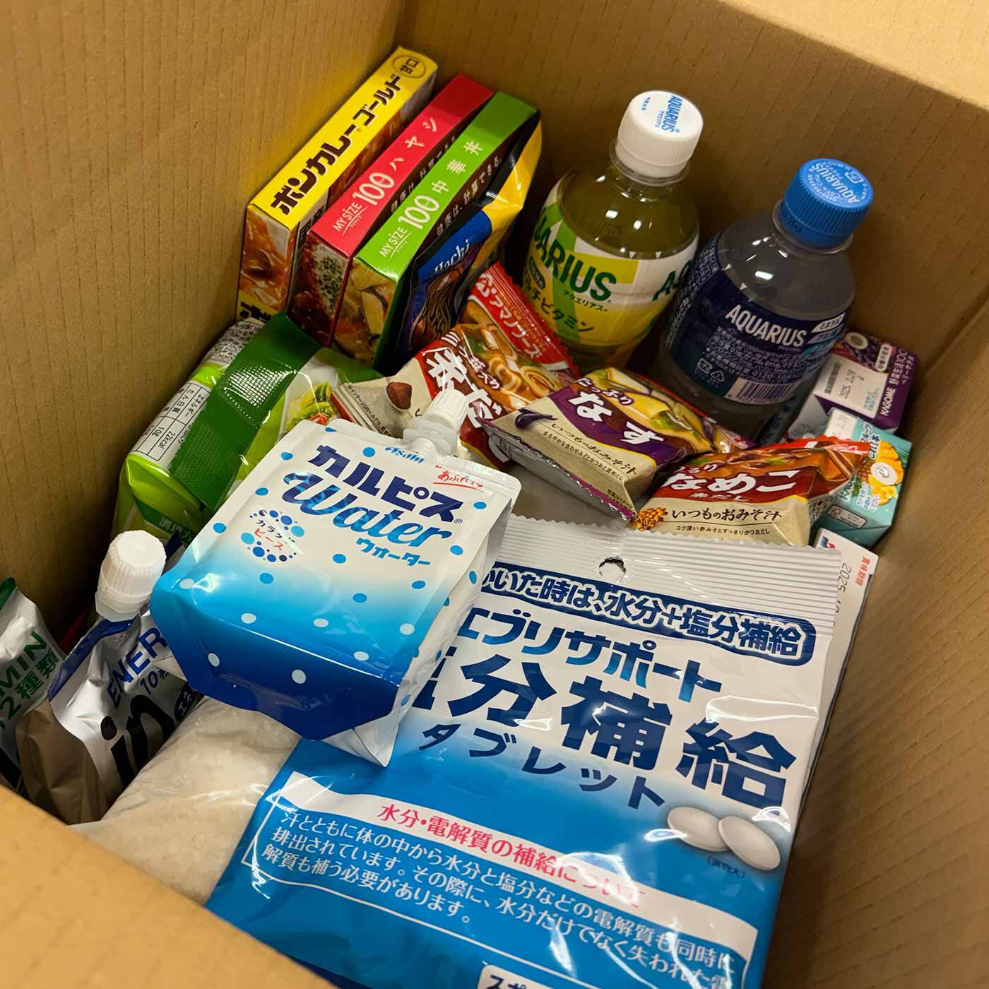 merry［フェリシモメリーポイント］|ユキサキチャットで10代の若者の未来を守る支援|夏は塩分補給タブレットなど、季節に合わせて食糧支援の内容をカスタマイズしています。