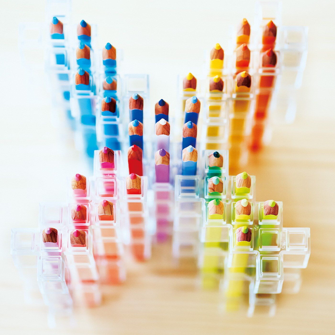 フェリシモコレクション|500色の色えんぴつ TOKYO SEEDS ハッピーを飾るディスプレイブロックの会