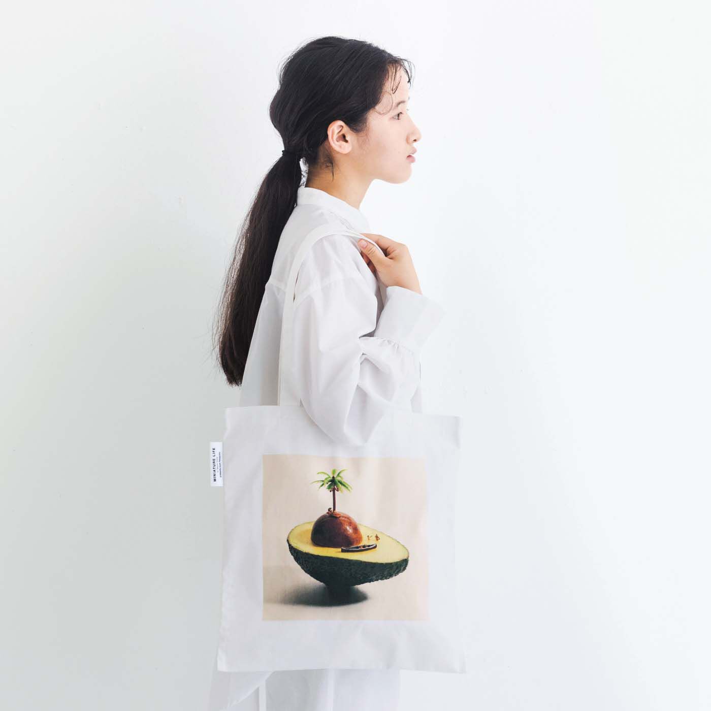 フェリシモコレクション|ミニチュアライフの田中さんと作った　見立て作品とお散歩する　大きめトートバッグの会