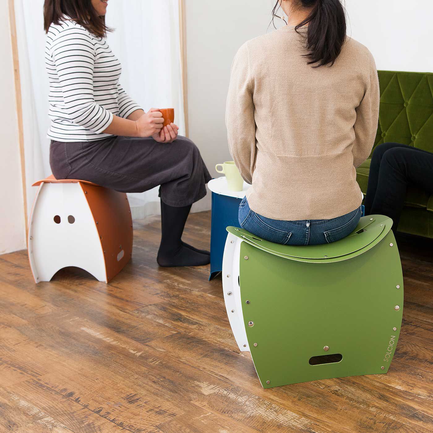 もしものときはトイレに　3役こなすパタットスツール