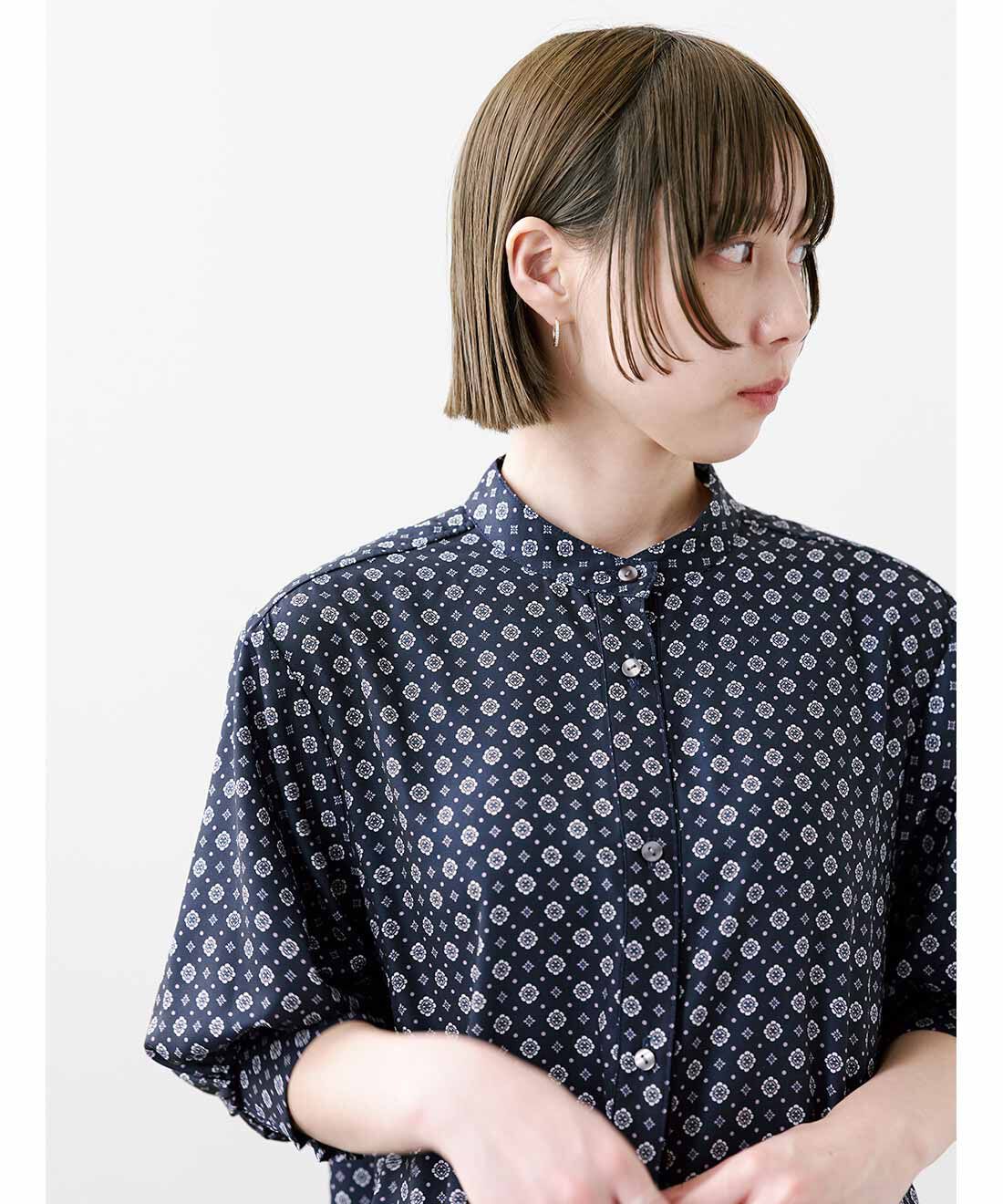 MonthlyBOX|フェリシモプチ 切り替えバランスがちょうどいい 小紋柄ワンピース〈ネイビー〉