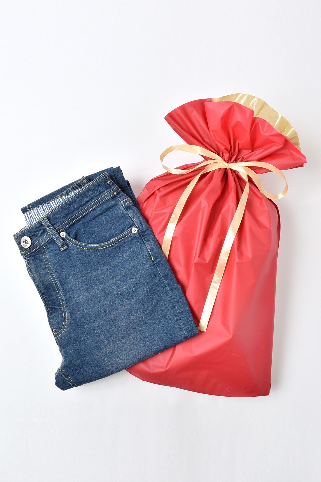 MonthlyBOX|ワンステップでかんたん！ ギフトラッピング袋 大〈レッド×ゴールド〉|お洋服が入るサイズ。