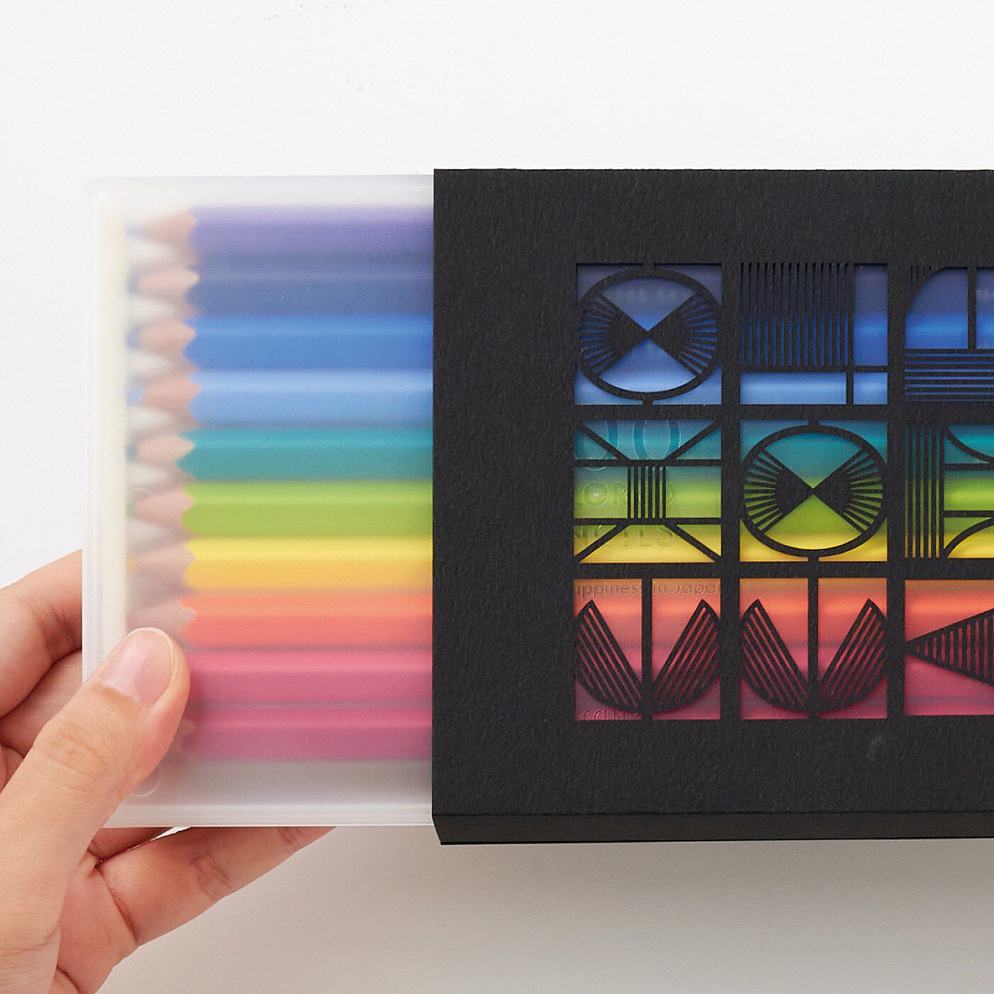 MonthlyBOX|チョコレートバイヤーが選んだ　チョコレートを描くのにぴったりな色えんぴつ【20/500 COLORED PENCILS】