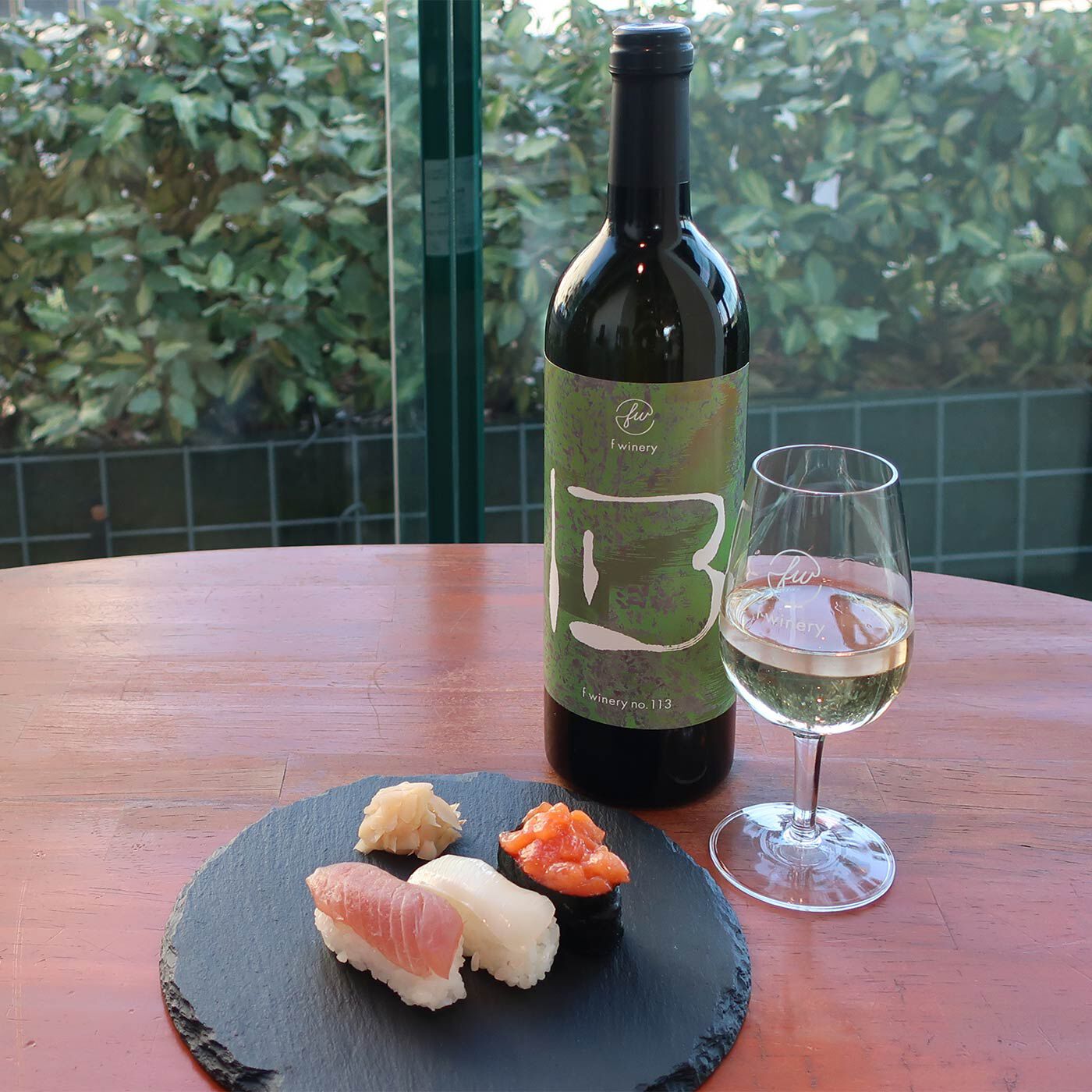フェリシモコネクション|f winery113　シャルドネ|お寿司や鍋料理、鉄板焼きなどどんな料理ともお愉しみいただけます。