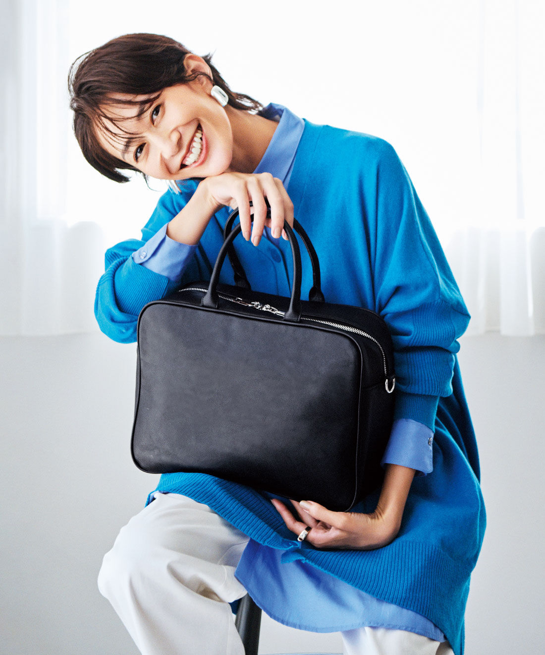 IEDIT［イディット］|IEDIT[イディット]　神山まりあさんとコラボ A4サイズが入ってコーデがランクアップする 大人ボストンバッグ〈ブラック〉