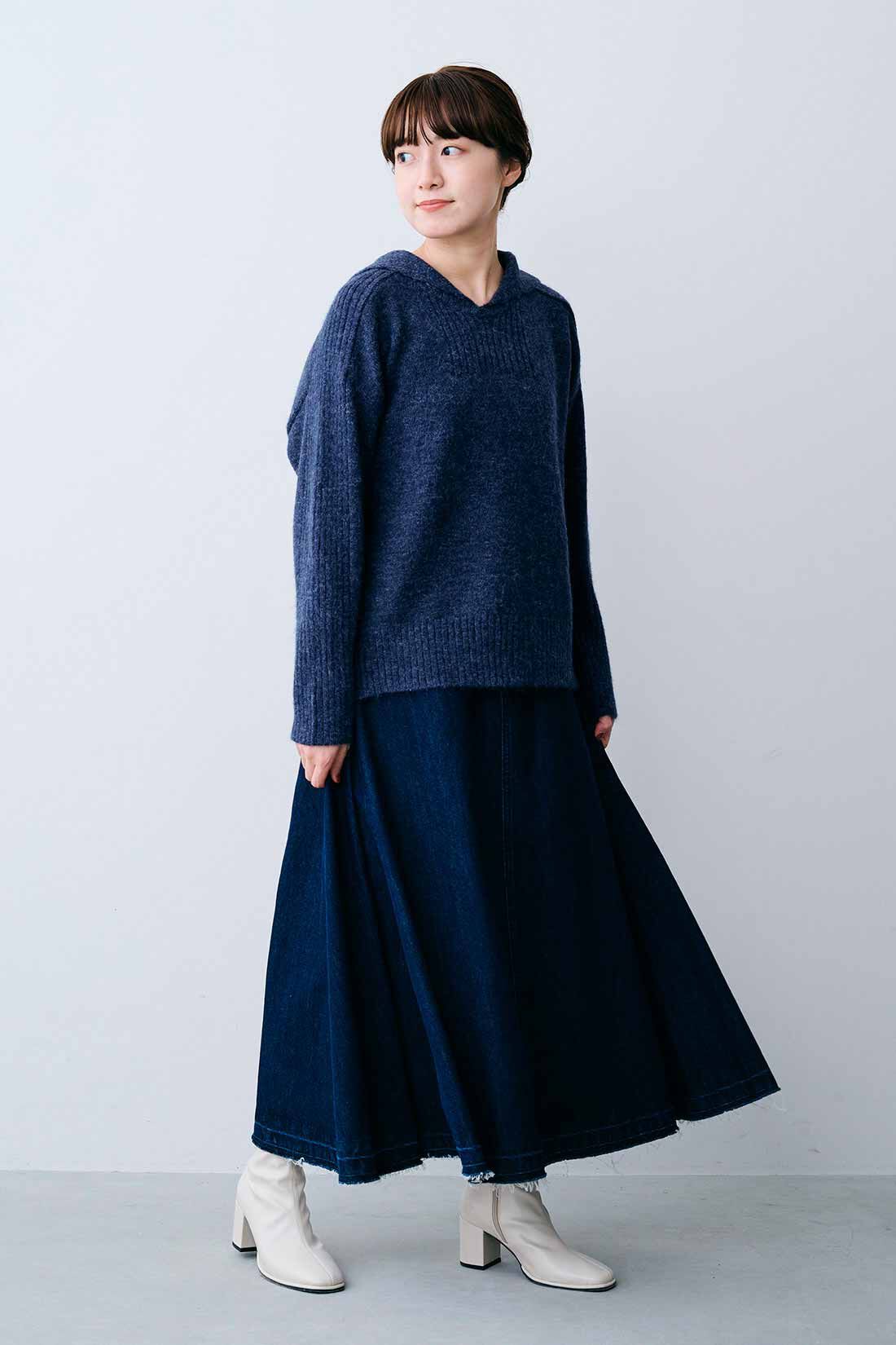 IEDIT|IEDIT[イディット]　マシンウォッシャブルのウール混素材がうれしい 編み柄がアクセントになったセーラーカラーニット〈ブルー〉|モデル身長：163cm 着用サイズ：M