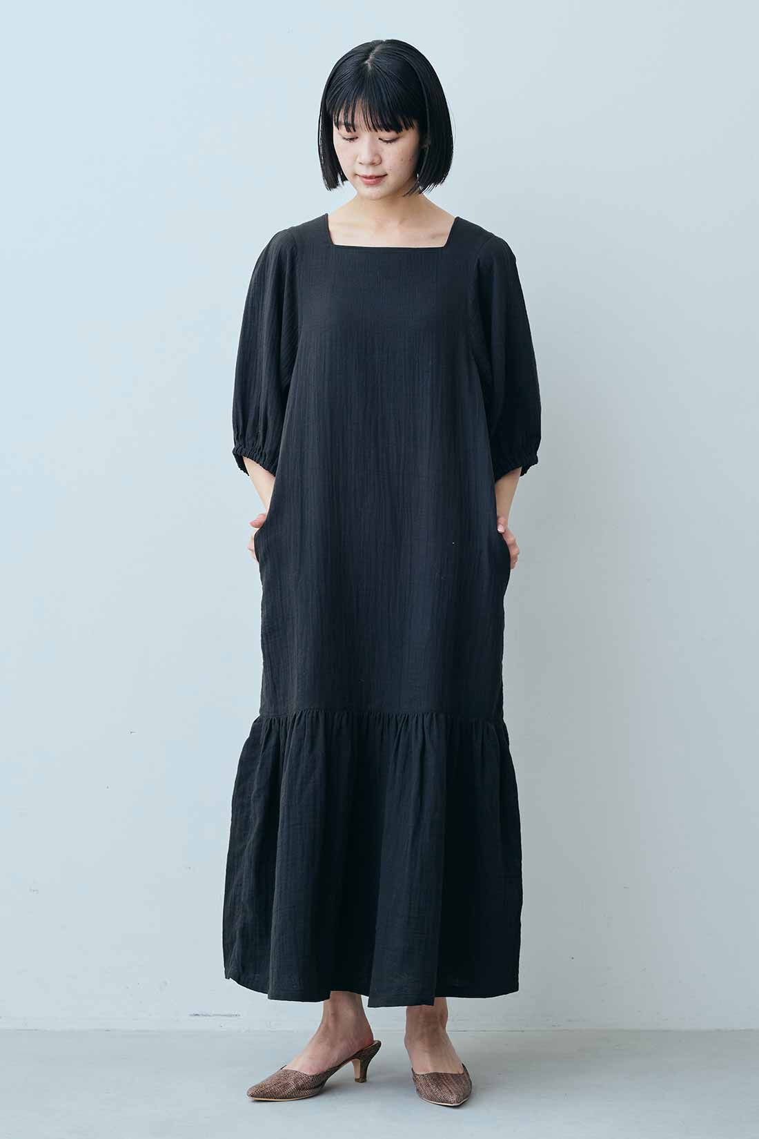 IEDIT［イディット］|IEDIT[イディット]　福田麻琴さんコラボ コットン楊柳（ようりゅう）ダブルガーゼワンピース〈ブラック〉|モデル身長：164cm　着用サイズ：M