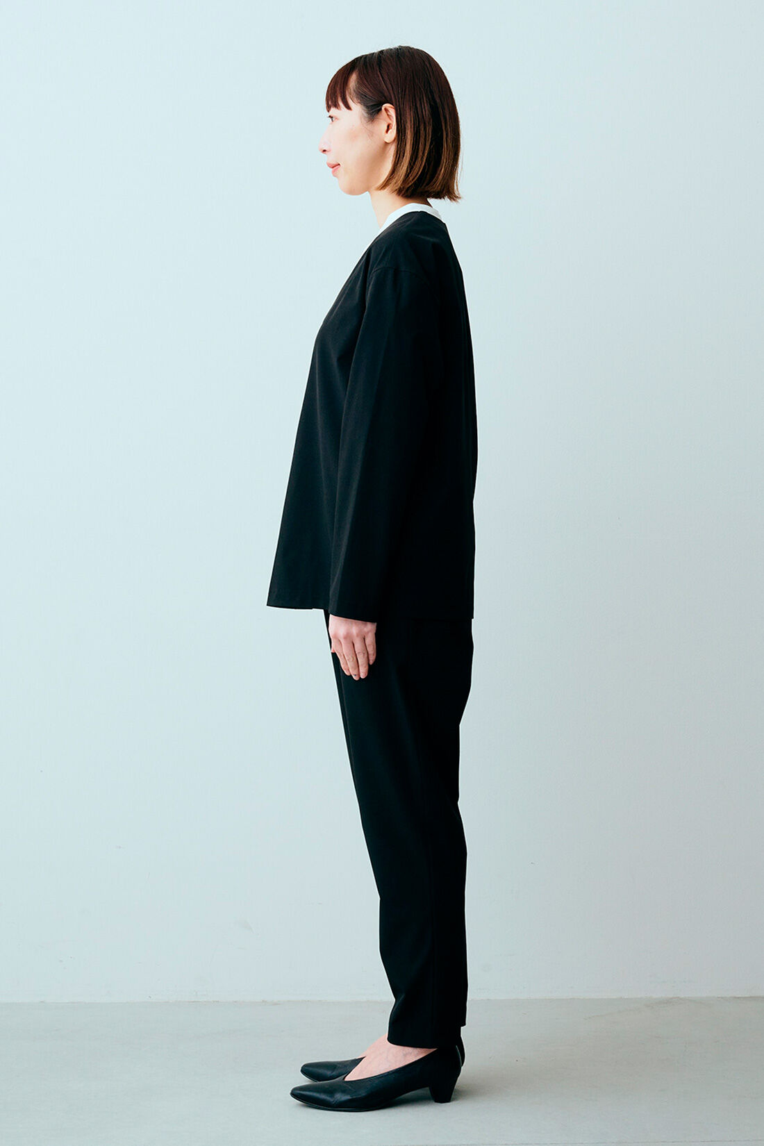 IEDIT［イディット］|IEDIT[イディット]　らくちんきれい！ＵＶカット・吸汗速乾・接触冷感がうれしい　イージーな着心地のポーチ付きパッカブルスーツ〈ブラック〉|モデル身長：160cm　着用サイズ：M