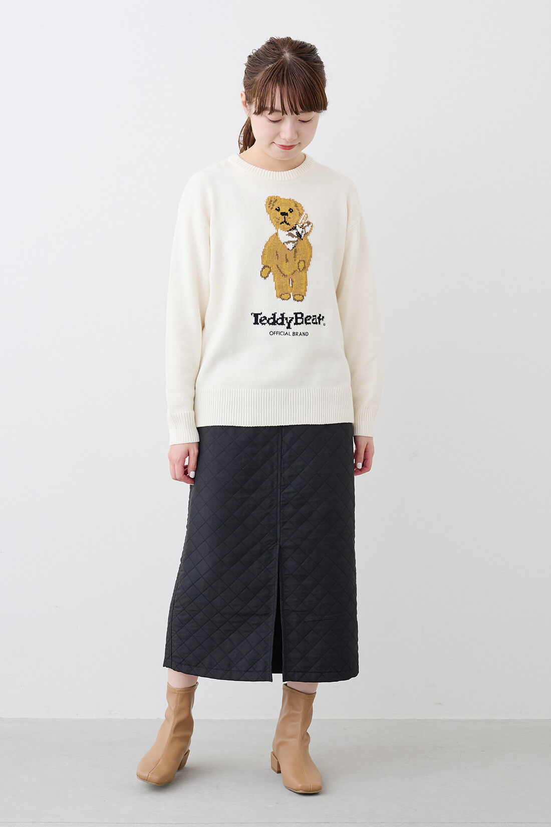 IEDIT|IEDIT[イディット]×TeddyBear　コットン混素材の大人が楽しむ テディベアニットトップス〈ネイビー〉|モデル身長：163cm・着用サイズ：M