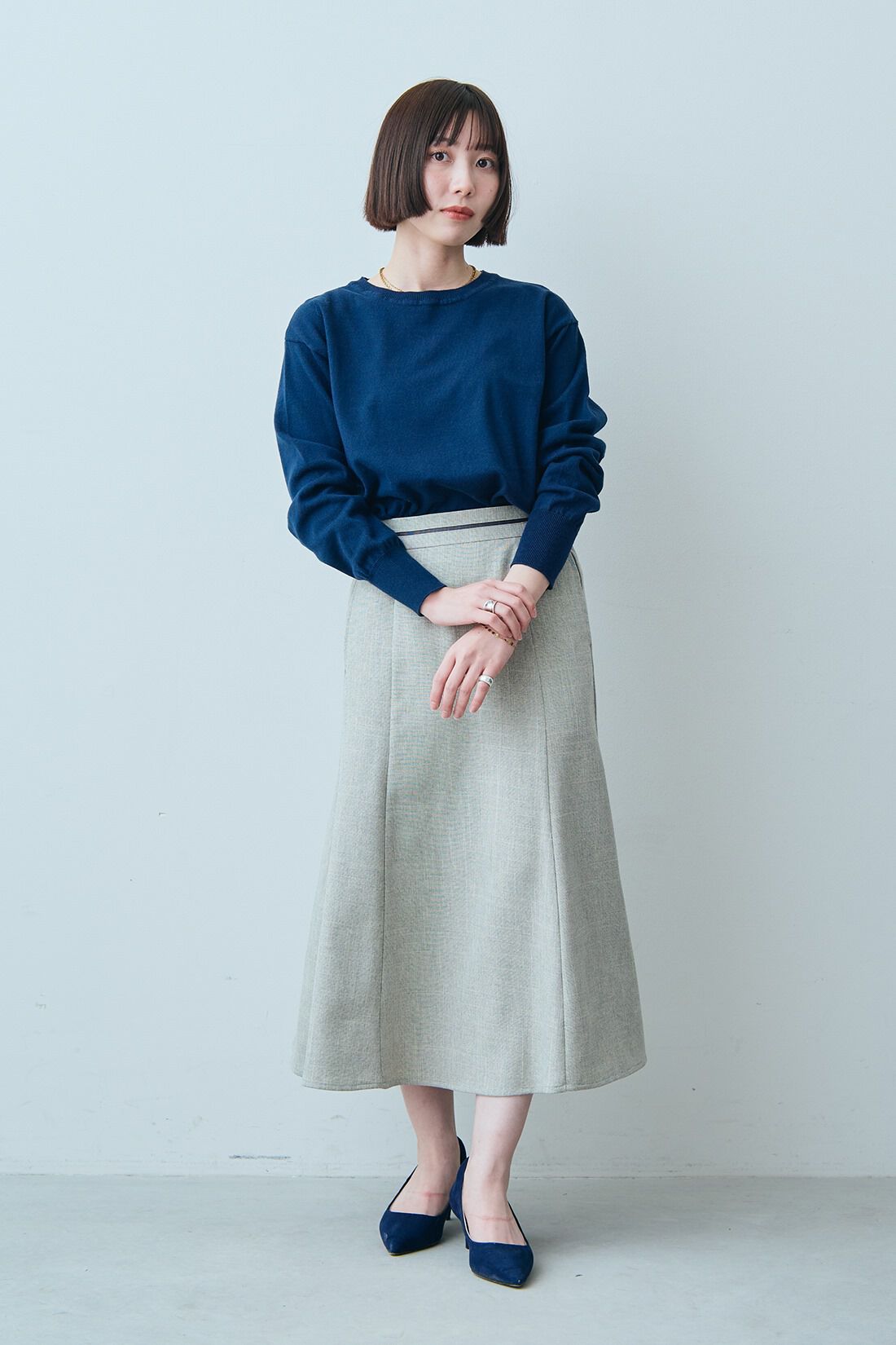 IEDIT|IEDIT[イディット]　シルエットが美しい UVカット機能のすっきり見えスカート|モデル身長：150cm　着用サイズ：SP