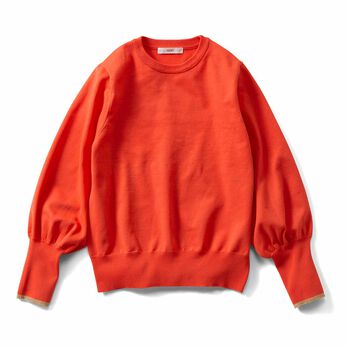 バウンシー 素材 ふんわり袖 ニット プルオーバー 〈オレンジカラー〉