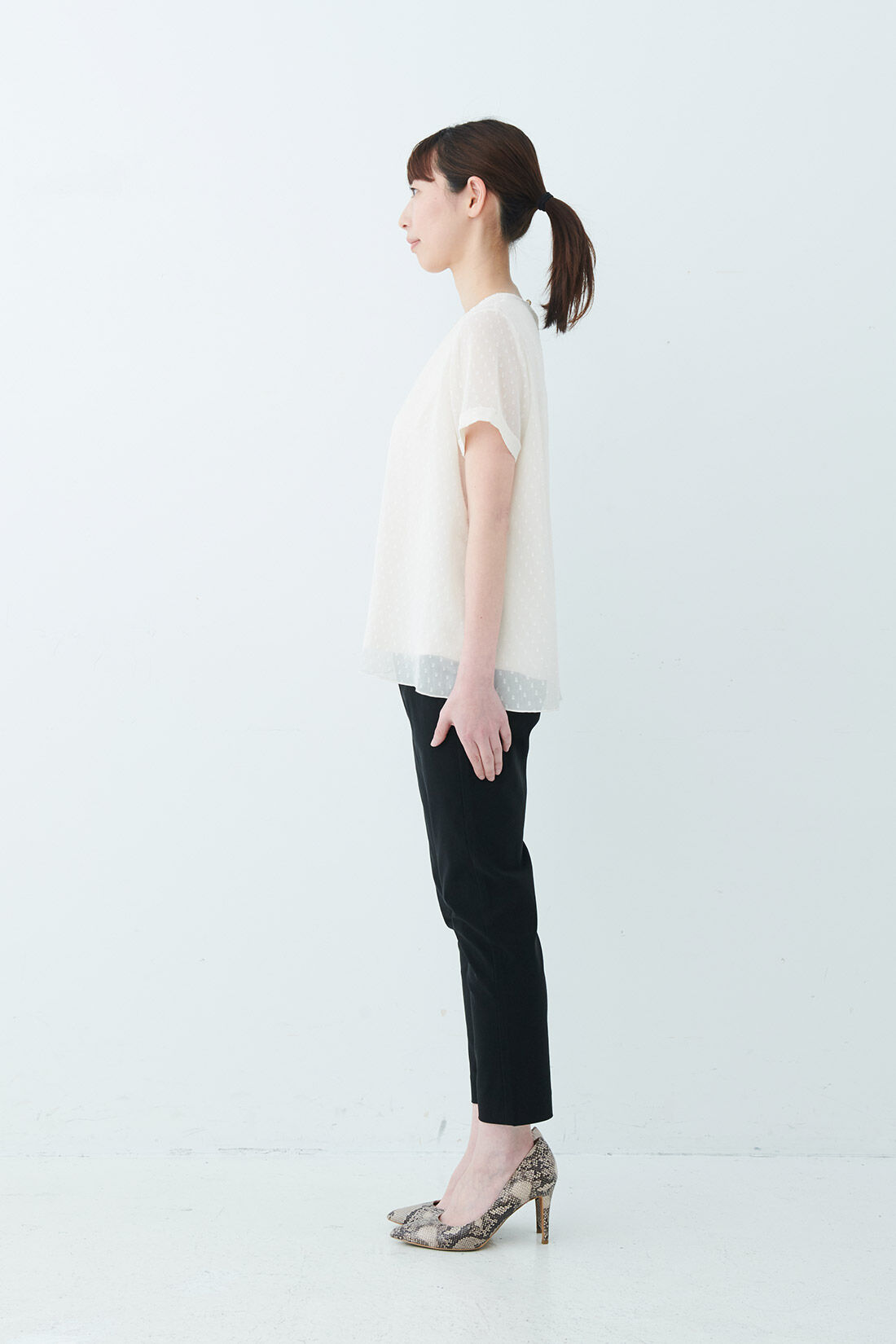 名入れ無料】 パンツ ＩＥＤＩＴ ＵＶカット 吸汗速乾 接触冷感がうれしい エアノビライト涼やかメンズテーパードパンツ〈ネイビー〉 