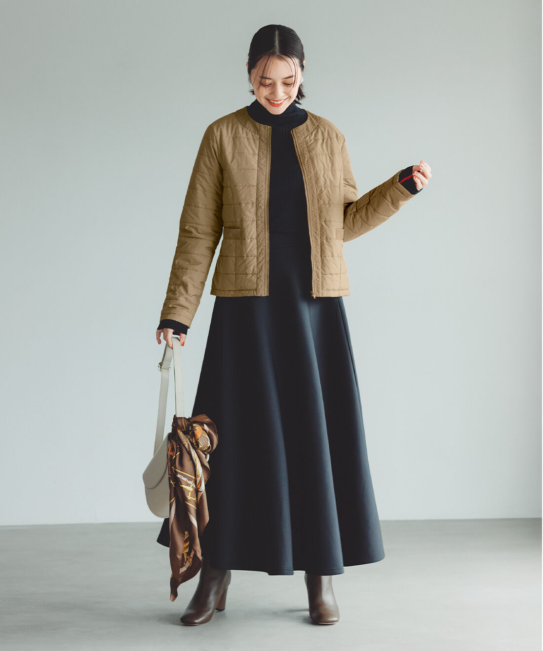 IEDIT|華やかコンパクト キルティングコート〈ベージュ〉のコーディネート