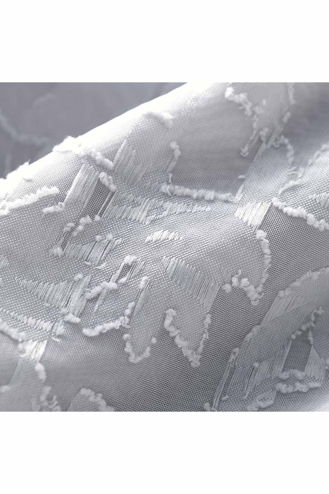 IEDIT［イディット］|IEDIT[イディット]　ほんのりAラインが上品なカットジャカードスカート|ほんのり透け感がトレンドなシアージャカード素材。陰影あるエレガントなボタニカル柄も印象的。