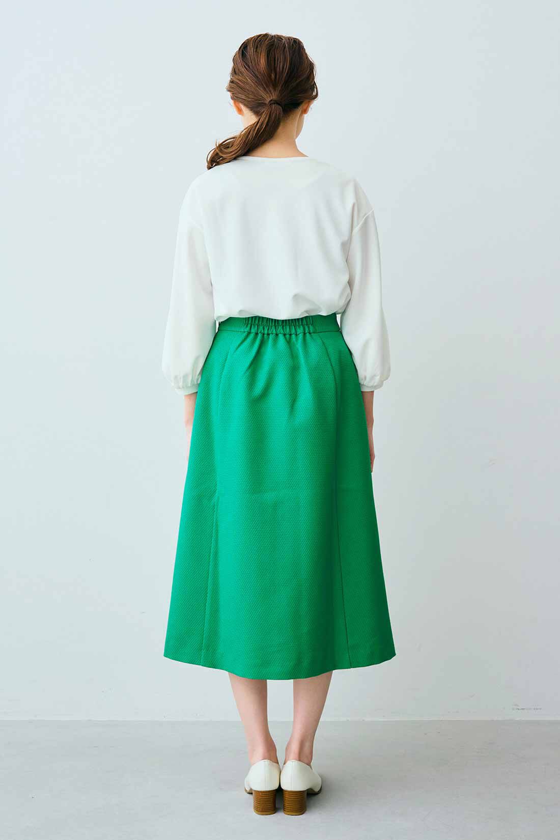 IEDIT[イディット]　ふんわりAラインが女性らしい　ふくれジャカードスカート〈グリーン〉|モデル身長：163cm　着用サイズ：M