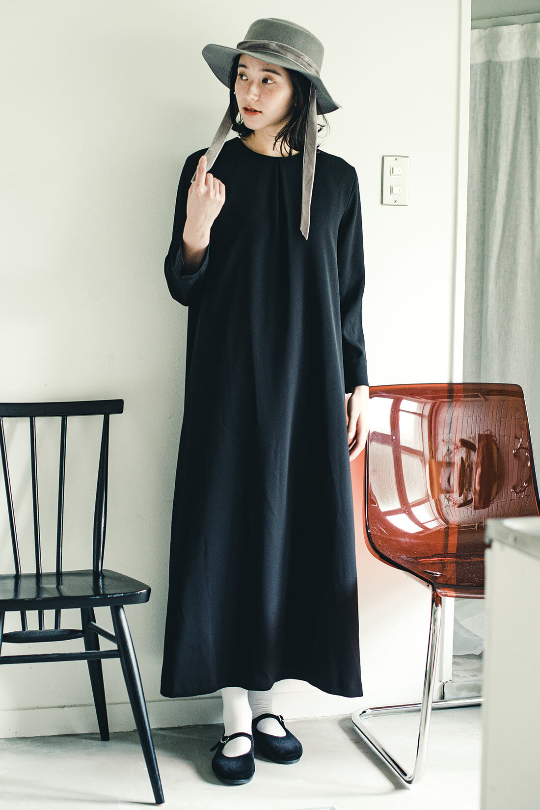 IEDIT|IEDIT[イディット]　美しい黒がつづく黒原着素材で作った　大人女性のための純黒ワンピース|casual style