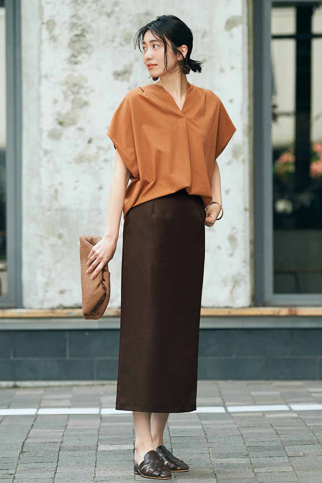 IEDIT|IEDIT[イディット]　着まわし広がる 2-WAY仕様がうれしい大人シルエットのジャンパースカート〈ブラウン〉|※着用イメージです。お届けするカラーとは異なります。