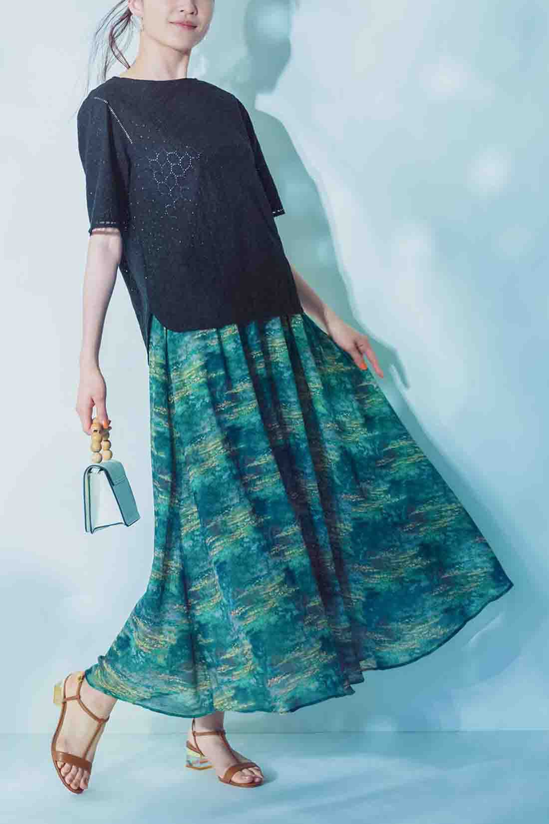 IEDIT|IEDIT[イディット]　モネの睡蓮をまとうシフォンスカート〈グリーン〉|※着用イメージです。お届けするカラーとは異なります。