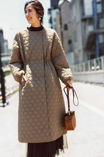 IEDIT［イディット］ | ドレスライクにシルエットチェンジ ほの甘キルティングコート〈ラテベージュ〉