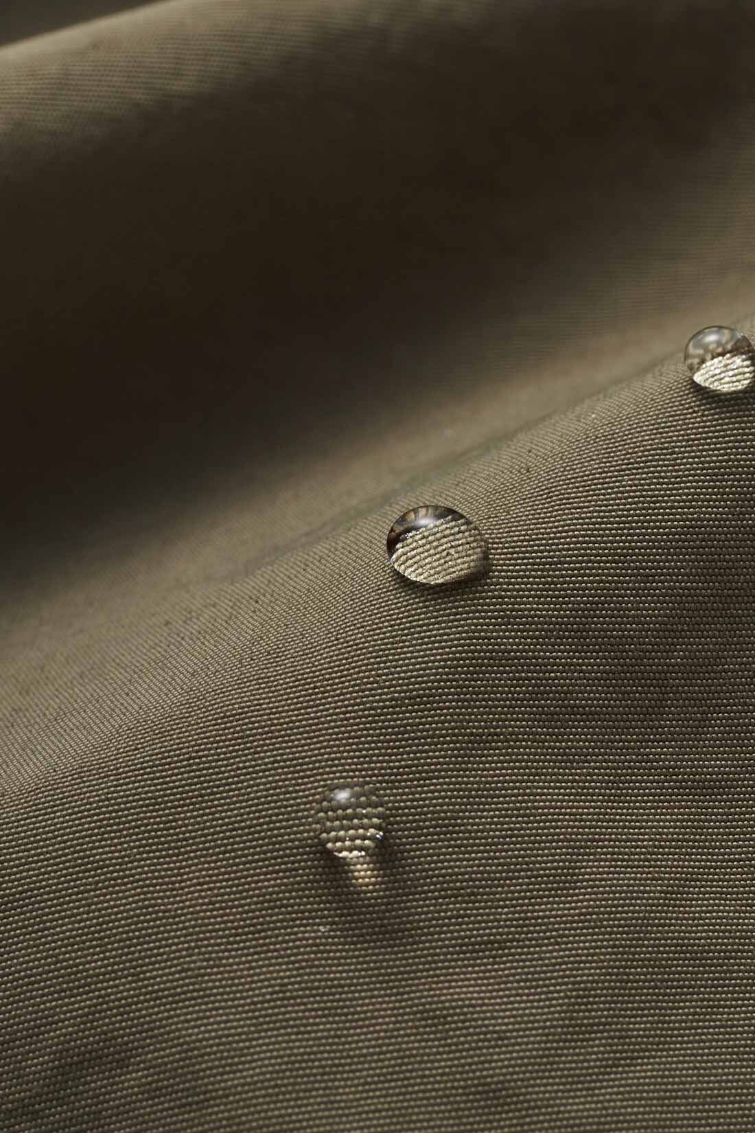 IEDIT[イディット]　UVカット＆撥水（はっすい）＆虫を寄せ付けにくい ランタンスリーブプルオーバー|夏の快適機能を備えた軽量ナイロン素材。マットなしぼ感が高見え。