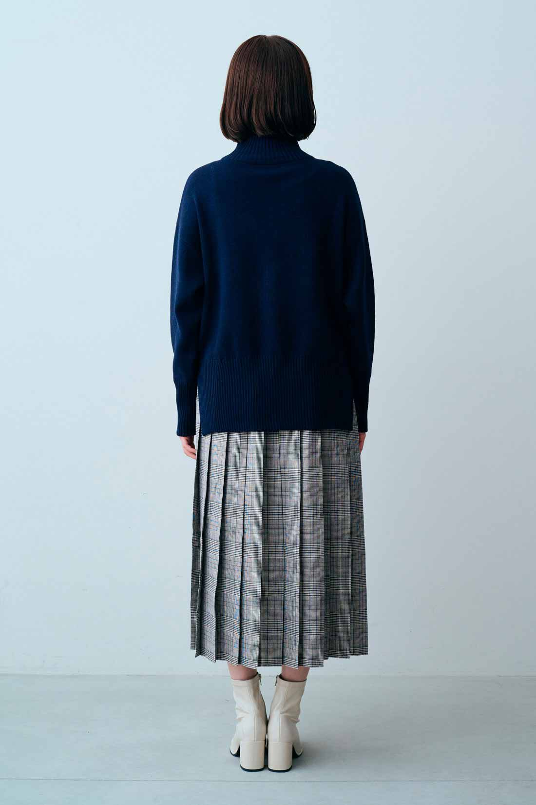 IEDIT|IEDIT[イディット]　小森 美穂子さんコラボ チェック柄を切り替えた 着映えキルトスカート〈レッド〉|モデル身長：163cm　着用サイズ：M
