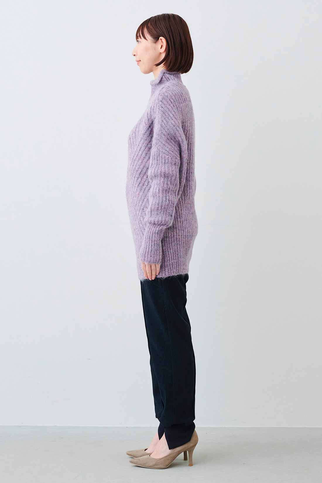 IEDIT[イディット]　編み柄の切り替えですっきり見える マシンウォッシャブルがうれしい アルパカ混素材のハイネックニットチュニック〈パープル〉|モデル身長：160cm 着用サイズ：M