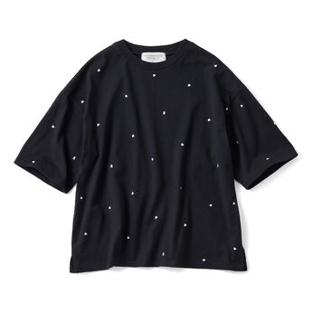 IEDIT | ハート ピース 刺しゅう Tシャツ by LOVE＆PEACE PROJECT 〈ブラック〉